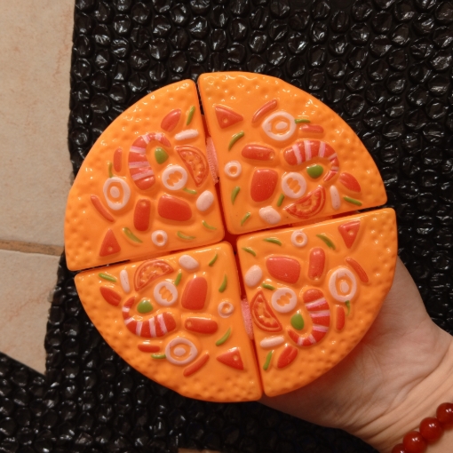 Picture of Cut pizza toy cut toy food toy